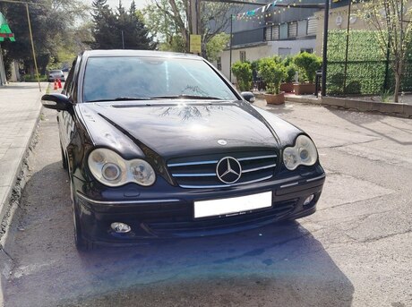 Mercedes C 230