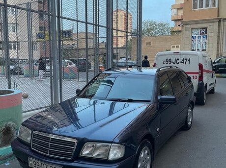 Mercedes C 230
