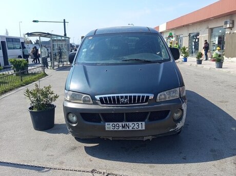 Hyundai H-1