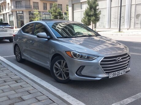 Hyundai Elantra