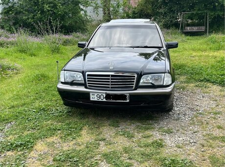 Mercedes C 230