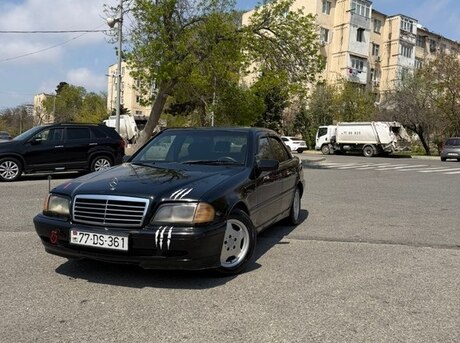 Mercedes C 200