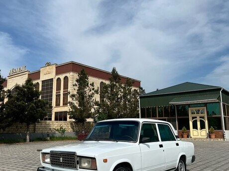 LADA (VAZ) 2107