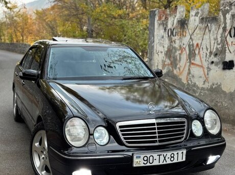 Mercedes E 320