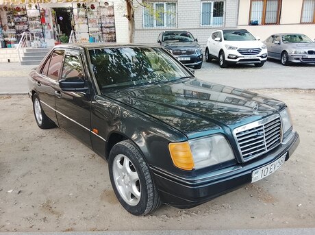 Mercedes 230 E