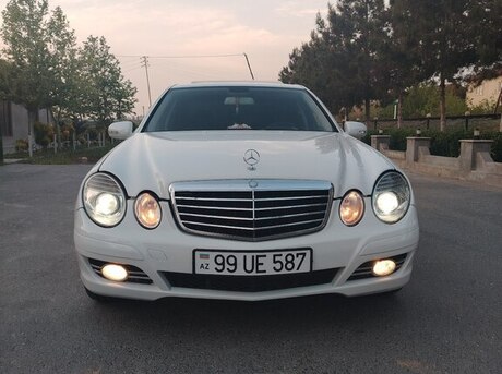 Mercedes E 220