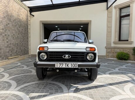 LADA (VAZ) Niva