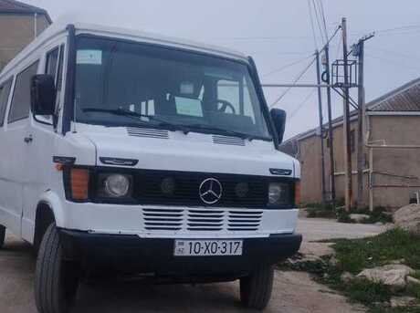 Mercedes 208 D
