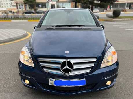 Mercedes B 200