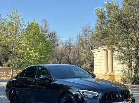 Mercedes E 200