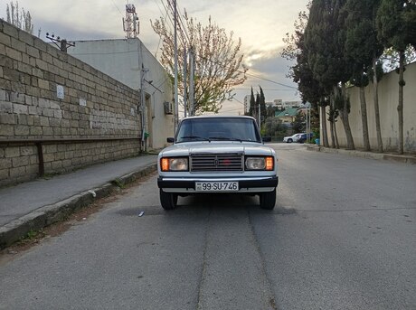LADA (VAZ) 2107
