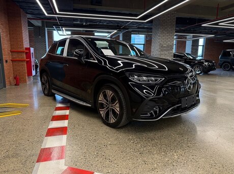 Mercedes EQE SUV