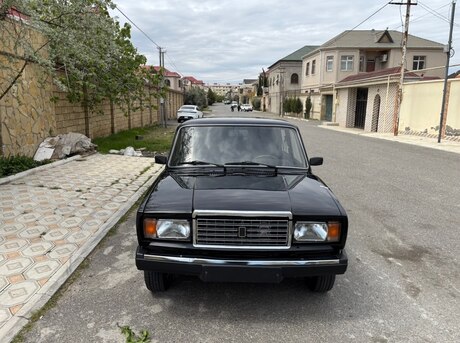 LADA (VAZ) 2107