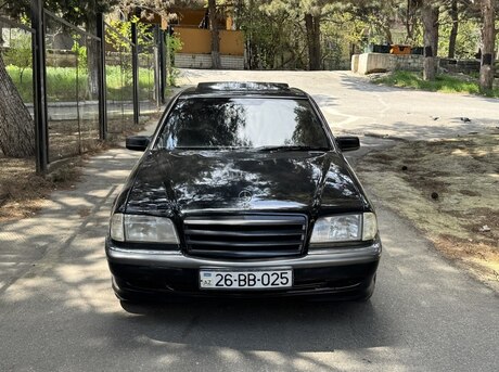 Mercedes C 180