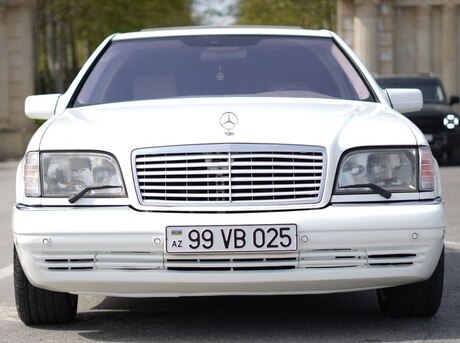 Mercedes S 320