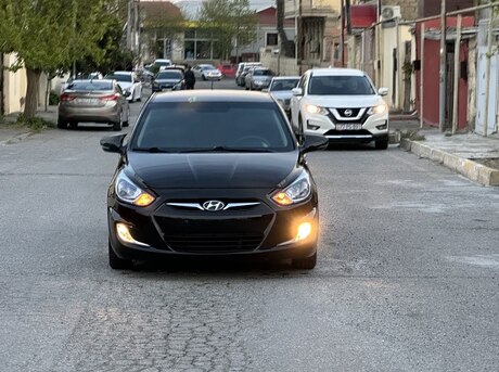 Hyundai Accent