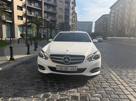Mercedes E 220