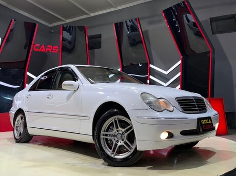 Mercedes C 240