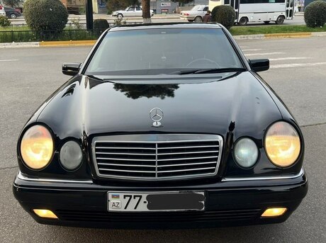 Mercedes E 230