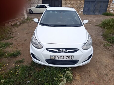 Hyundai Accent