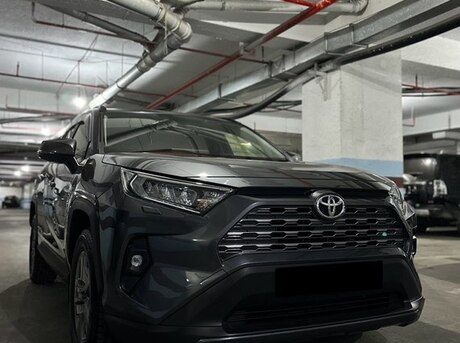 Toyota RAV4 2023