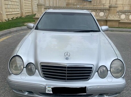 Mercedes E 270