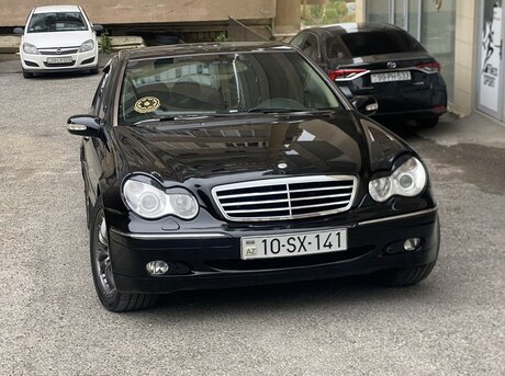 Mercedes C 240