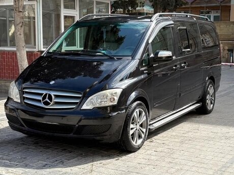 Mercedes Viano