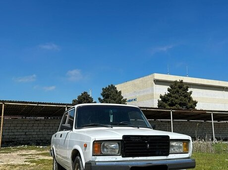 LADA (VAZ) 2107