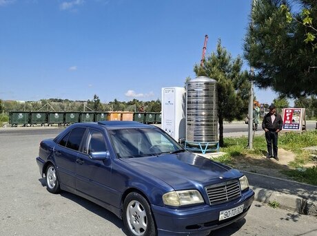 Mercedes C 180