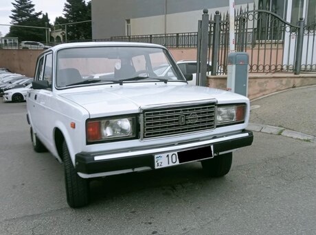 LADA (VAZ) 2107