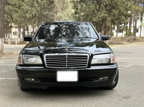 Mercedes C 230