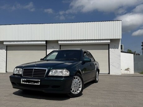 Mercedes C 240