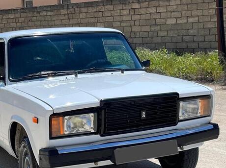 LADA (VAZ) 2107