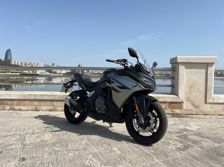 CFMOTO 650 GT