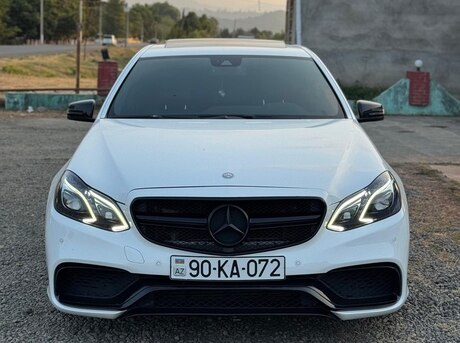 Mercedes E 220
