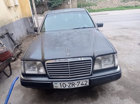 Mercedes 280 E