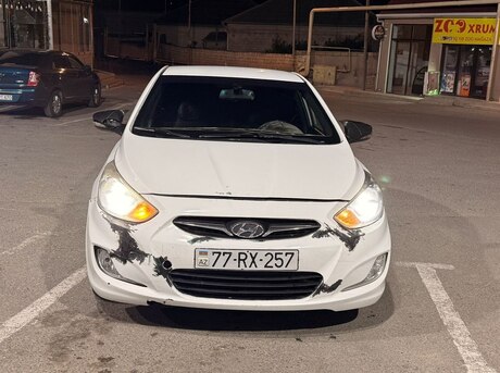 Hyundai Accent