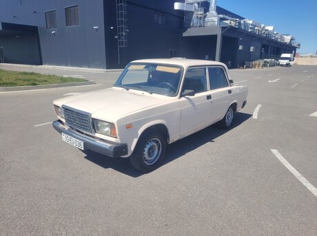 LADA (VAZ) 2107