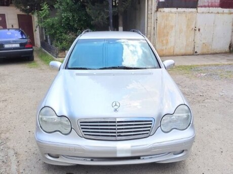 Mercedes C 220
