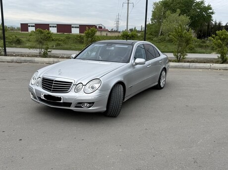 Mercedes E 320