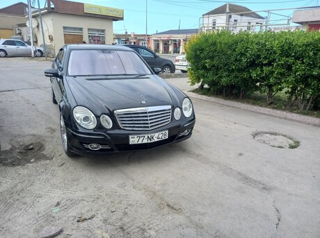 Mercedes E 320