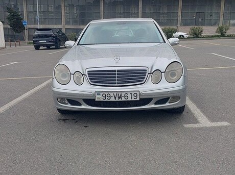 Mercedes E 220