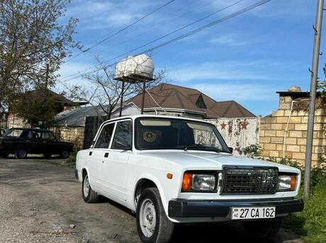 LADA (VAZ) 2107