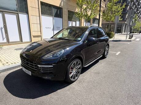 Porsche Cayenne Turbo S