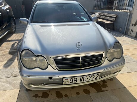 Mercedes C 220
