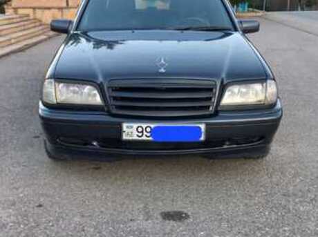 Mercedes C 200