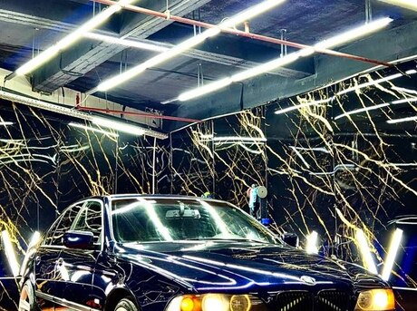 BMW 728
