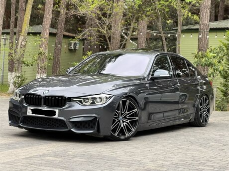 BMW 330
