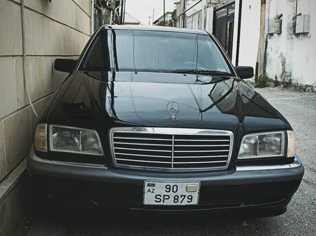 Mercedes C 280